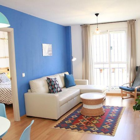 Cozy & Bright Apartment Малага Экстерьер фото